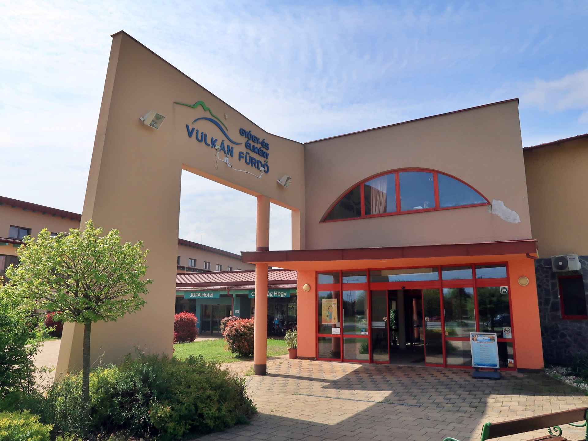 Celldömölk Gyógy-és élményfürdő